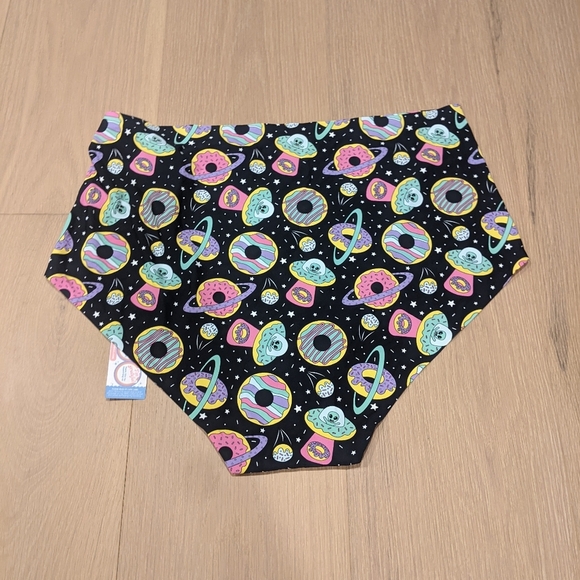 Cheek Boss alien donut themed panties - Picture 2 of 10